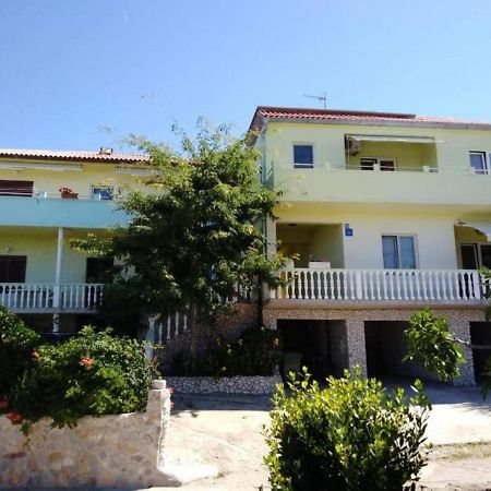 Apartments Miocic ราชานาส ภายนอก รูปภาพ