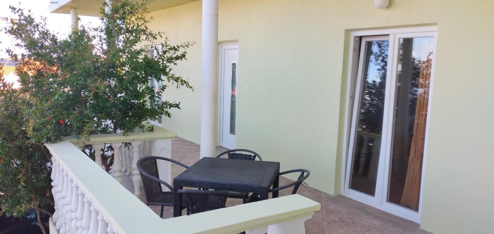 Apartments Miocic ราชานาส ภายนอก รูปภาพ