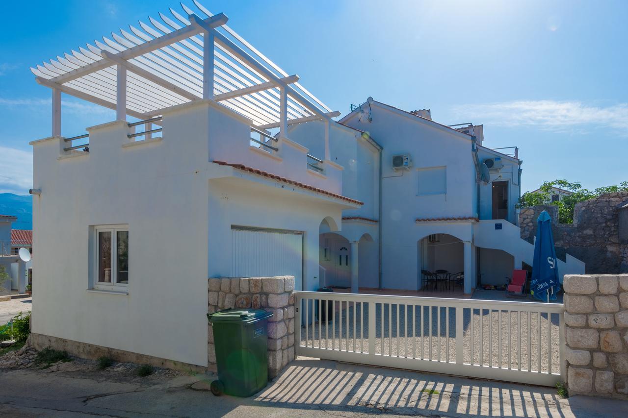 Apartments Miocic ราชานาส ภายนอก รูปภาพ