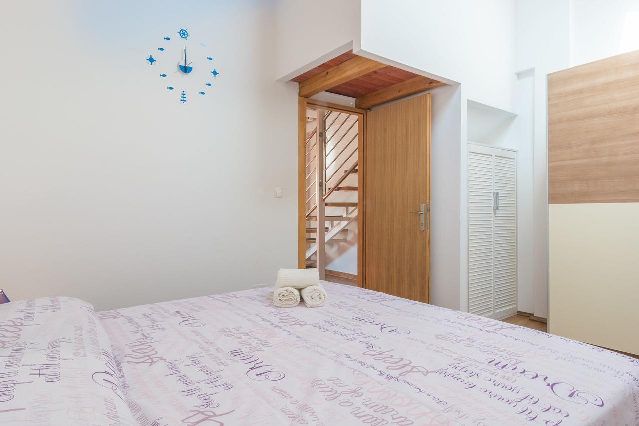 Apartments Miocic ราชานาส ภายนอก รูปภาพ
